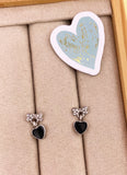 BOUCLES D'OREILLES LITTLE BLACK HEART