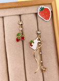 BOUCLES D'OREILLES DUO : LAPIN & FRAISE